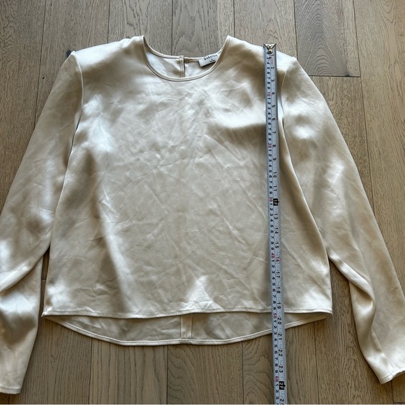 Aritzia Babaton Deco Long Sleeve Blouse size Small - Picture 3 of 8